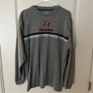 Vintage Tampa Bay Buccaneers long sleeve embroidered tee shirt | size medium